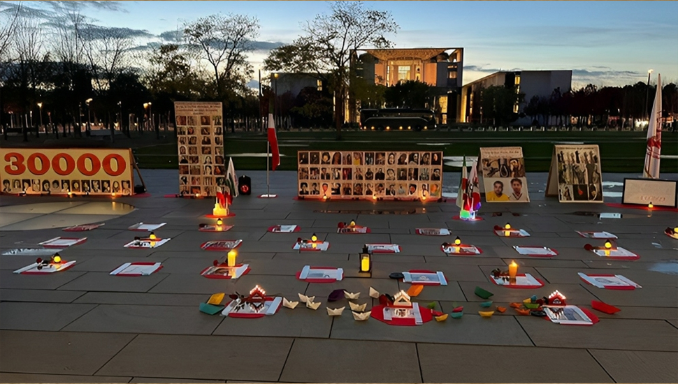 برلين، ألمانيا – وقفة للجالية الإيرانية دعما لانتفاضة الشعب الإيراني العارمة