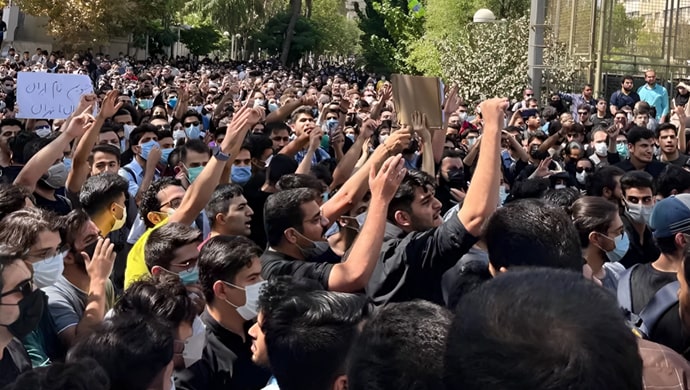 العفو الدولية قوات الأمن في إيران استخدمت الاغتصاب وغيره من أشكال العنف الجنسي لسحق الانتفاضة