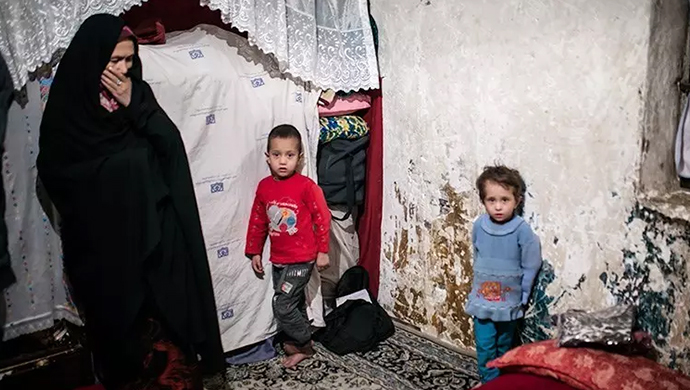 تحديات اقتصادية تلقي بظلالها على احتفالات ليلة يلدا في إيران