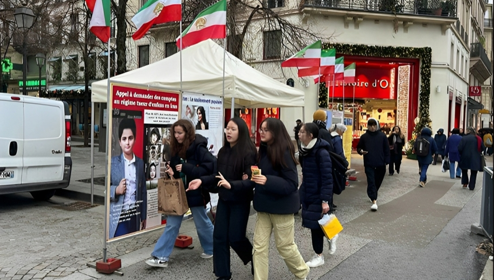 باريس - معرض صور الشهداء للتضامن مع الانتفاضة الإيرانية