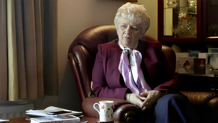 البارونة أولون: السيدة مريم رجوي هي قدوة رائعة لنا جميعًا