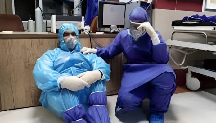 إذعان بمغادرة عشرة آلاف من أفضل الممرضين والممرضات البلاد في إيران