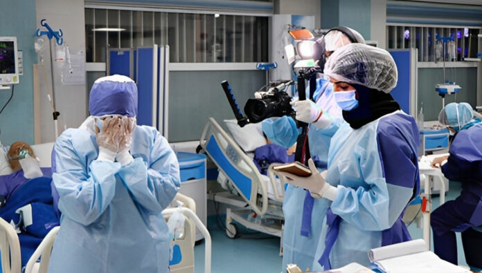 ممرضو إيران في عام 2024: تحديات، مطالب، وسعي للتغيير