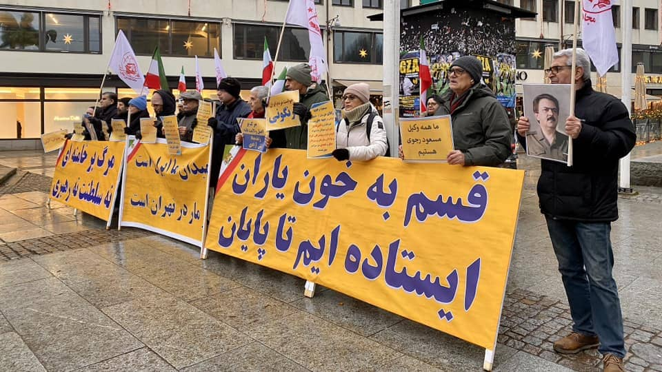 غوتنبرغ، السويد – وقفة للإيرانيين تضامنا مع الانتفاضة الوطنية في إيران