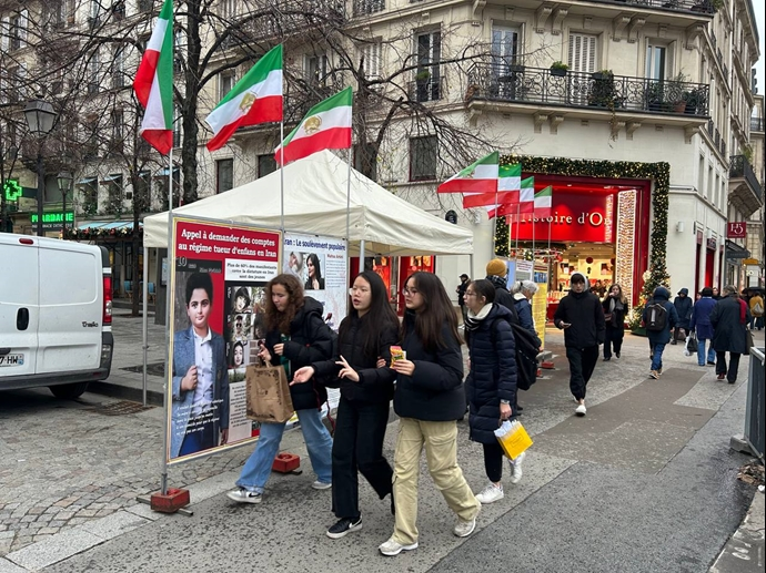 باريس - معرض صور الشهداء للتضامن مع الانتفاضة الإيرانية