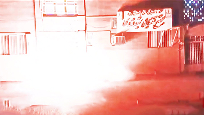 استهداف قضاء الملالي في مدينتي يزد وزهك