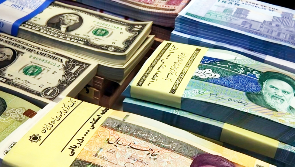 هبوط حاد في قيمة العملة الإيرانية