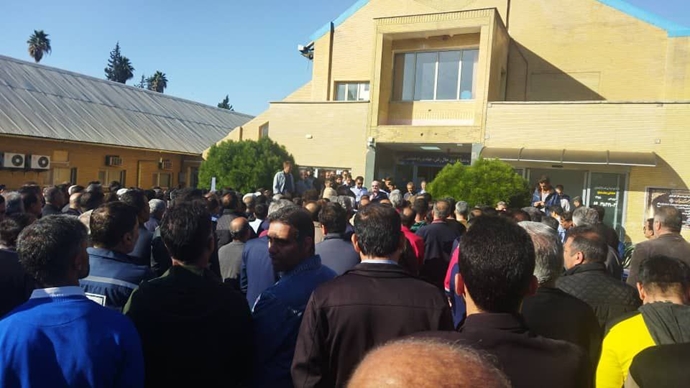 مسيرات احتجاجية وإضراب في الأهواز وشوش وجابهار وکجساران وهمدان