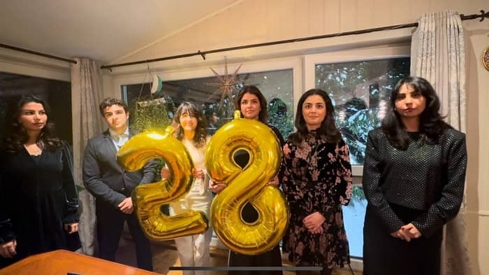 الإيرانيون في جميع أنحاء العالم يدعون إلى التبرع لـ "قناة سيماي ازادي" (INTV) من 12 إلى 14 يناير