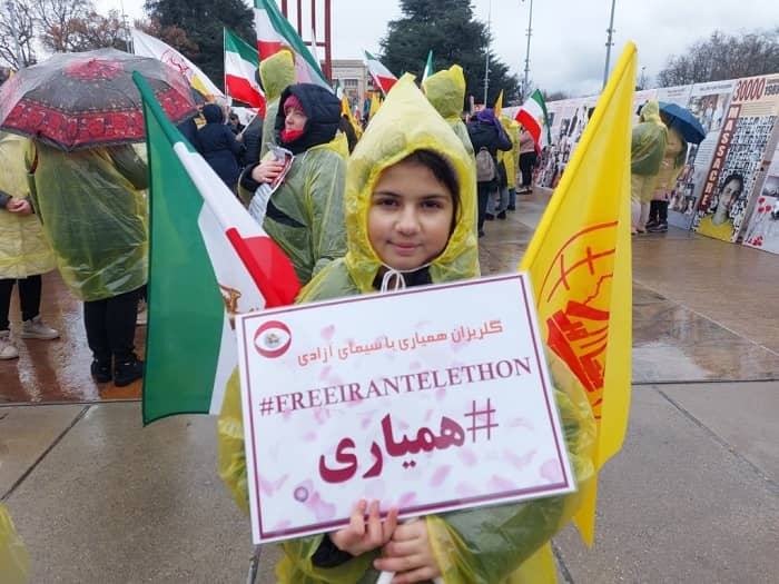 الإيرانيون في جميع أنحاء العالم يدعون إلى التبرع لـ "قناة سيماي ازادي" (INTV) من 12 إلى 14 يناير