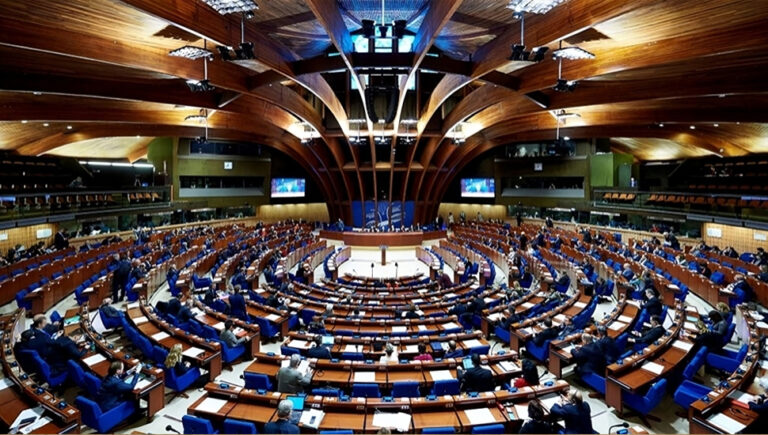 بيان 71 عضوا للجمعية البرلمانية لمجلس أوروبا: الاعتراف بحقوق الشعب الإيراني والمقاومة في النضال ضد نظام الملالي