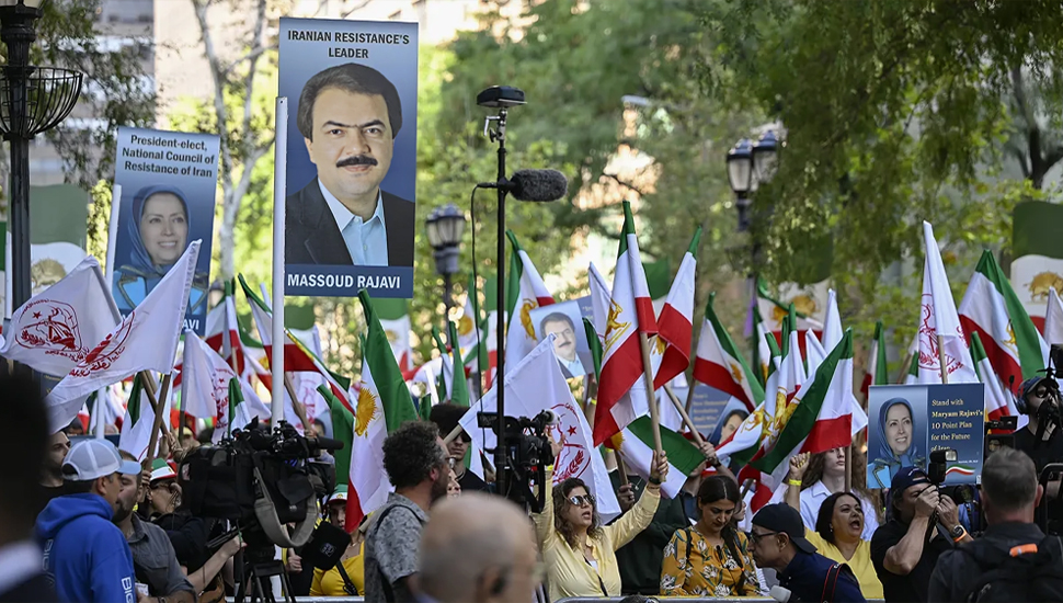 تظاهرة الجالية الإيرانية في ميونيخ تزامنًا مع عقد مؤتمر ميونيخ الأمني تستأثر باهتمام من قبل وكالات الأنباء العالمية