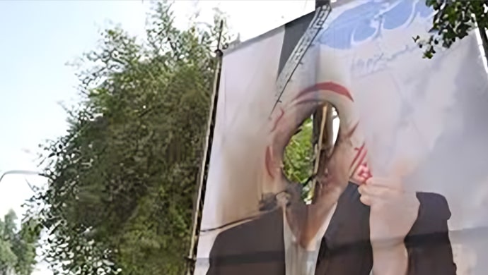 الضربة القاضية للانتخابات الإيرانية الصورية