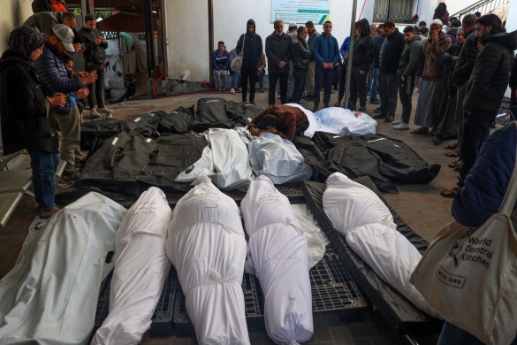 مقتل 100 مدني في جنوب غزة بعد استهداف القوات الإسرائيلية لمنطقة الإغاثة