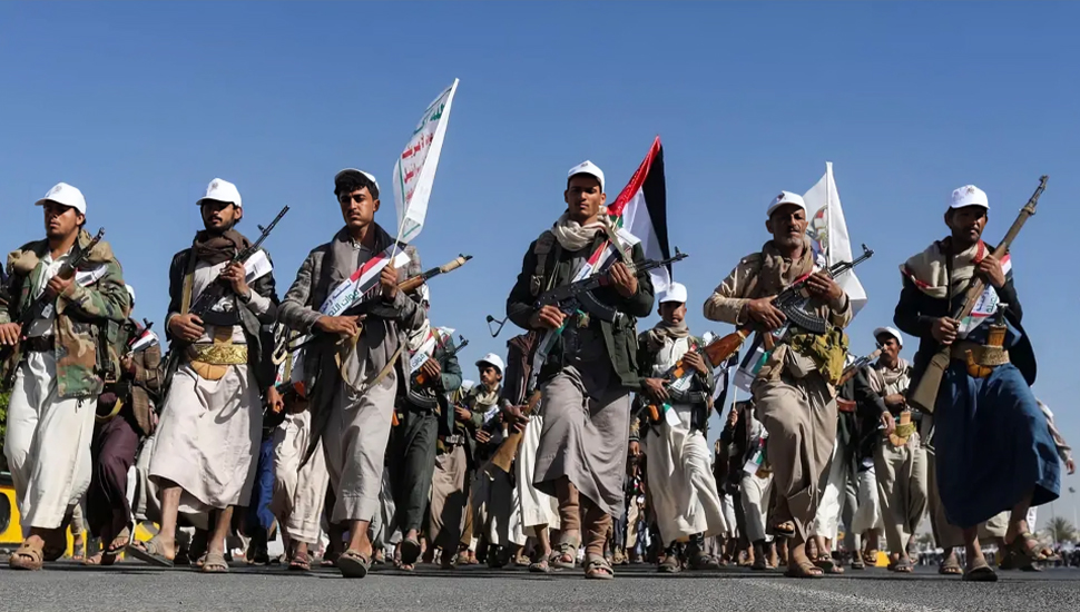 هجمات الحوثيين في البحر الأحمر تتطلب اعتماد استراتيجية ضد إيران