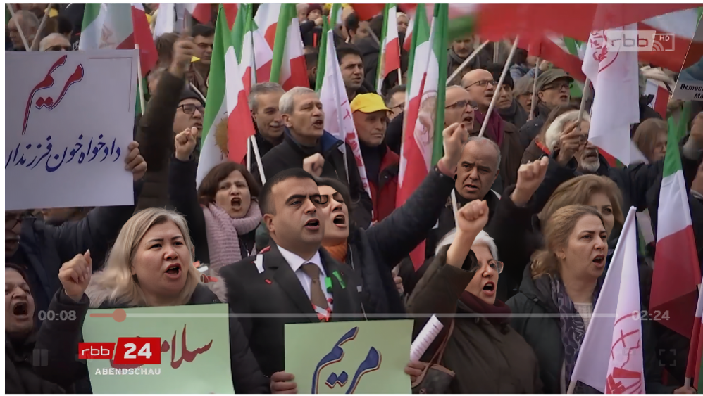 تلفزيون برلين ينقل احتجاجات ومسيرات الإيرانيین في ذكرى الثورة المناهضة للملكية