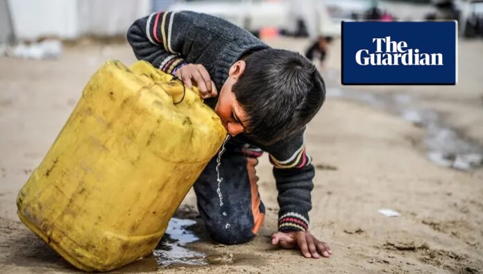 الغارديان: خبير أممي يقول إن حرمان سكان غزة عمداً من الغذاء يعد جريمة حرب
