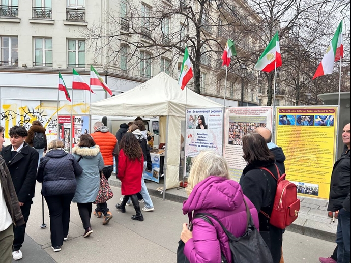 تقرير مصور – طاولة الكتب ومعرض لصور الشهداء – باريس وهايدلبرغ