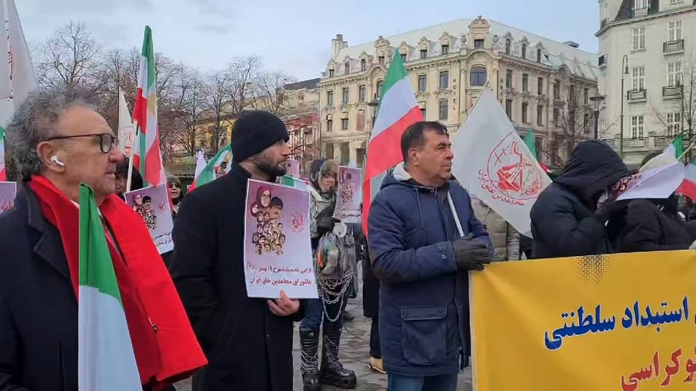 أوسلو النرويج -  مسيرة الإيرانيين لإحياء ذكرى ثورة الشعب الإيراني عام 1979