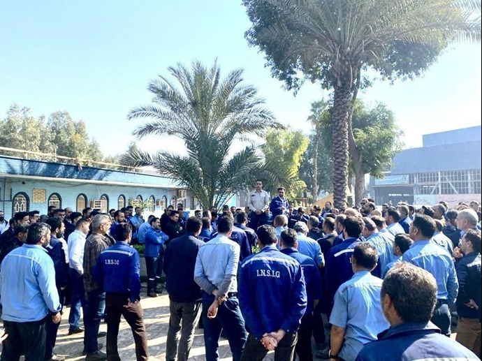 إضرابات وتجمعات احتجاجية في شركة النفط وصناعة الصلب جنوبي إيران