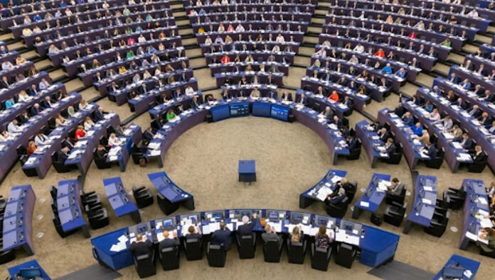 برلمان أوروبي يدين بشدة الإعدامات الواسعة في إيران