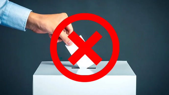 الإمبراطور بلا ملابس