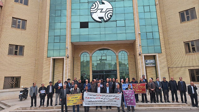 مظاهرات تتصاعد في جميع أنحاء إيران وسط الأزمة الاقتصادية