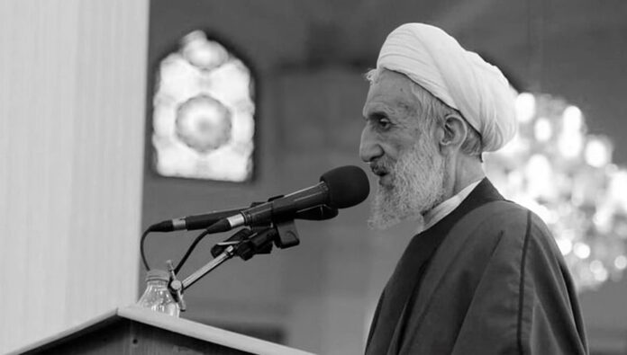 مزاعم الفساد تحيط بإمام الجمعة في طهران وسط صراعات بين الفصائل