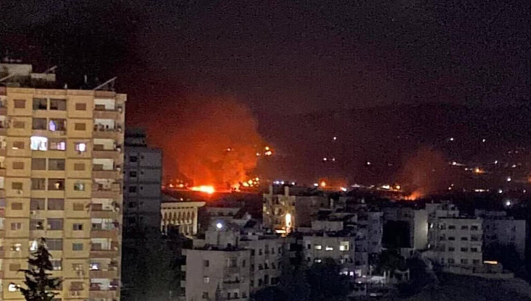 38 قتيلا  بغارات جوية على حزب الله و مليشيات إيرانية في حلب