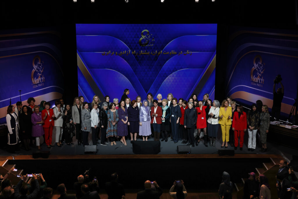 تقرير بالصور- مؤتمر في باريس بمناسبة اليوم العالمي للمرأة