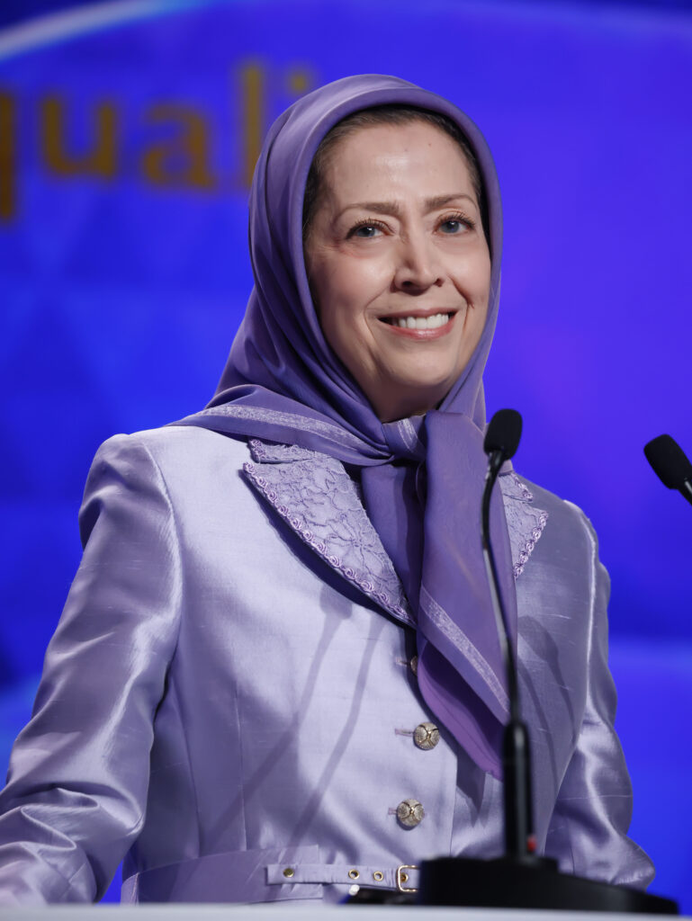 تقرير بالصور- مؤتمر في باريس بمناسبة اليوم العالمي للمرأة