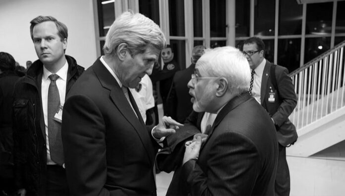 الجمهوريون في الكونغرس الأمريكي يحثون جون كيري على تقديم معلومات عن التفاعلات الخاصة مع ظريف