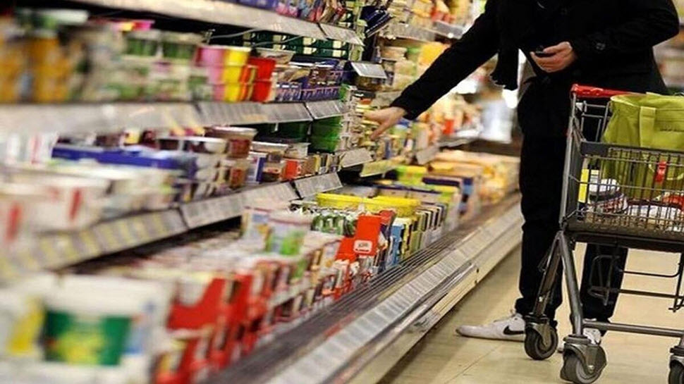 ارتفاع معدلات الفقر وسرقة المواد الغذائية من المتاجر في إيران