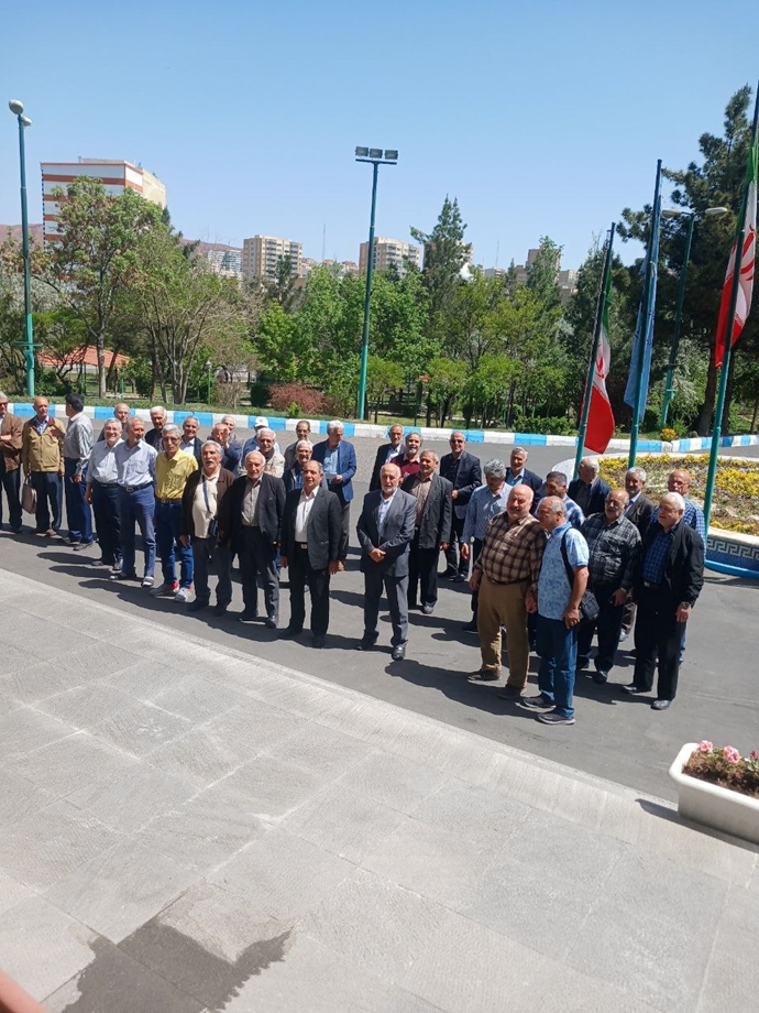 متقاعدو الاتصالات يستأنفون الاحتجاجات في جميع أنحاء إيران