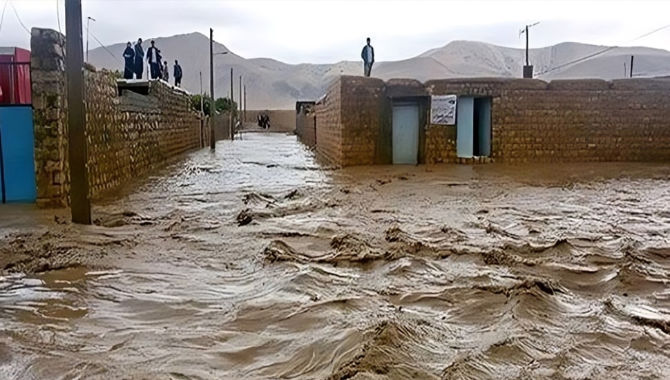 فيضانات وسيول في إيران :  لامبالاة الحكومة بأحوال الناس