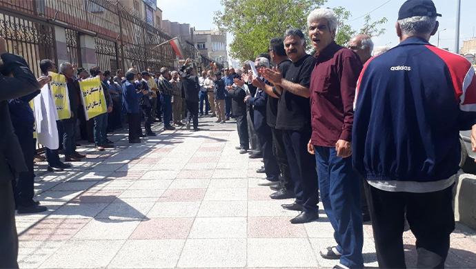 الاحتجاجات تتوسع في العديد من مدن إيران ضد الملالي