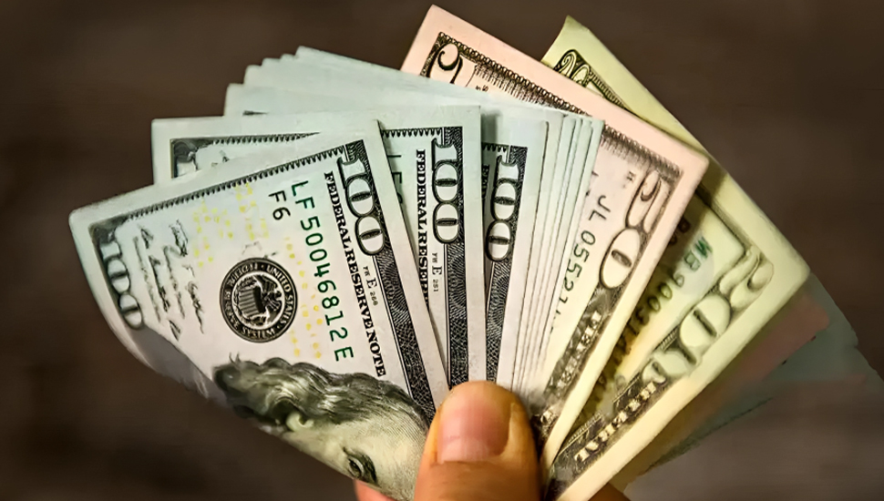 فساد مستشرٍ يصيب النظام الإيراني