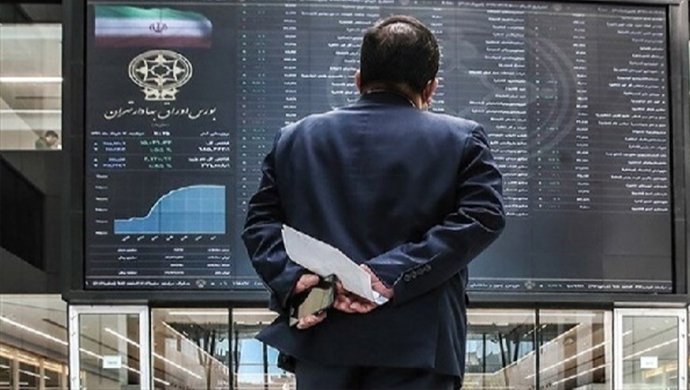 سوق الأسهم الإيراني: انهيار المؤشرات واستمرار الإغلاق