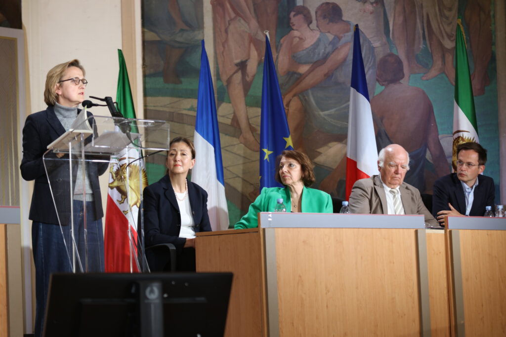 باريس - مؤتمر التضامن مع المقاومة الإيرانية بحضور وكلمة السيدة مريم رجوي