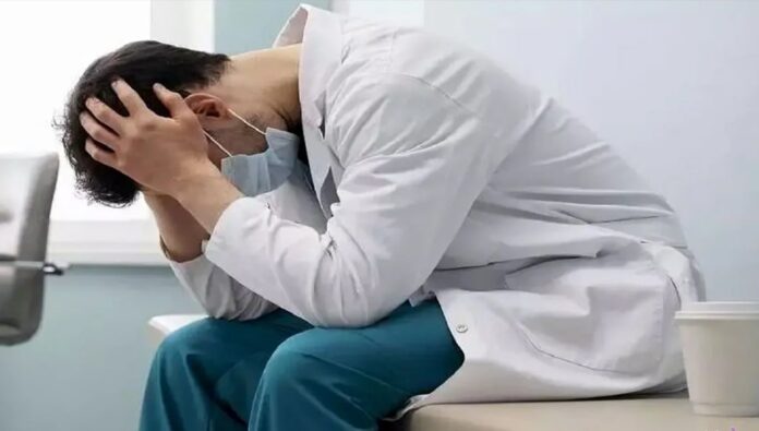 الأزمة الصحية في إيران  تسارعت مع تزايد حالات انتحارالأطباء