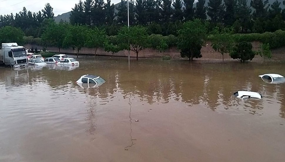 فيضانات شديدة في مدينة مشهد - إرباك وعجز النظام الإيراني عن إدارة الكوارث الطبيعية
