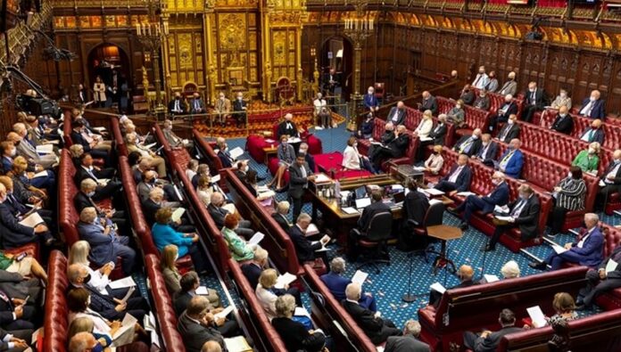 مجلس العموم البريطاني - تقديم عريضة احتجاجية ضد القمع العنيف للنساء والشباب في إيران