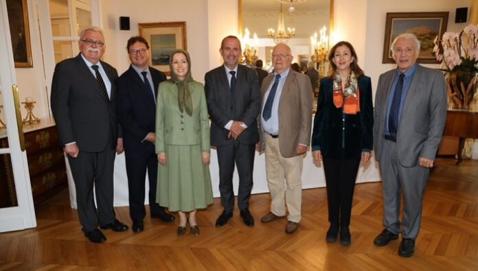 مريم رجوي في البرلمان الفرنسي: إسقاط نظام الملالي شرط أساسي للأمن والسلم العالميين