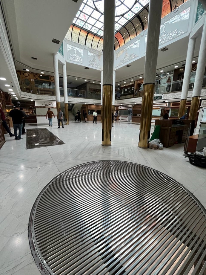 استمرار إضراب بائعي الذهب في عشرات المدن الإيرانية