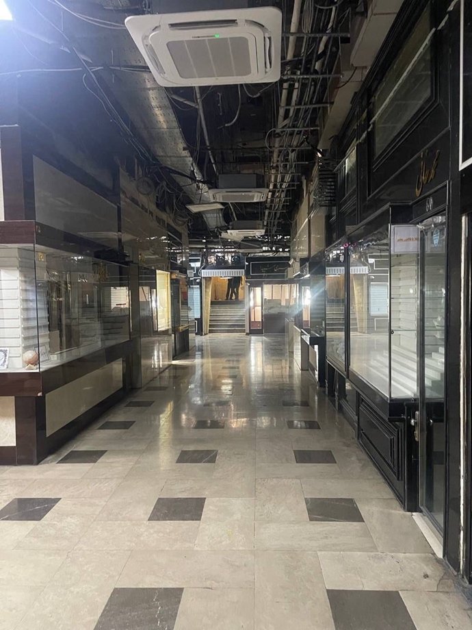 إضراب وتجمعات احتجاجية لسائقي الشاحنات والمتقاعدين وتجار السوق في إيران