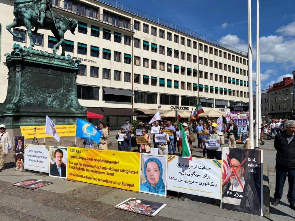تقرير مصور احتجاجات إيرانيين في غوتنبرغ وستوكهولم والسويد وباريس وألمانيا تضامنا مع الانتفاضة الوطنية في إيران