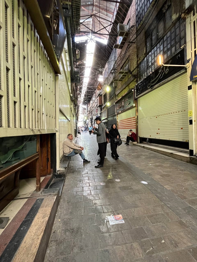 استمرار إضراب بائعي الذهب في عشرات المدن الإيرانية