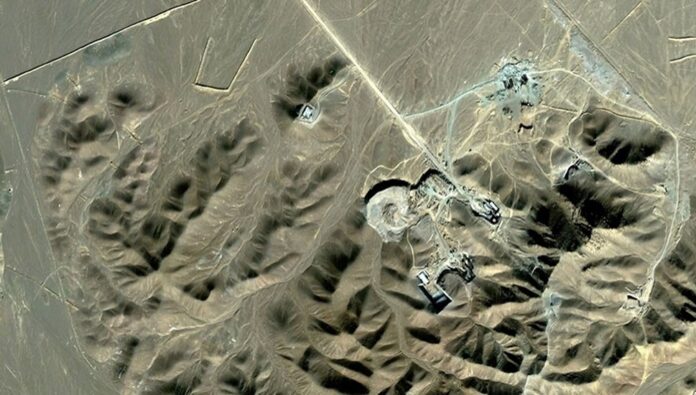 واشنطن بوست: زيادة قدرة تخصيب اليورانيوم في إيران مع مئات أجهزة الطرد المركزي الجديدة