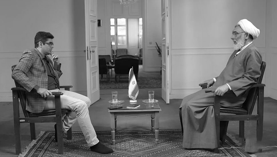 مصطفى بورمحمدي يحاول تبرئة نفسه من دوره في مجزرة إيران لعام 1988 ويعترف بشعبية منظمة مجاهدي خلق الايرانية