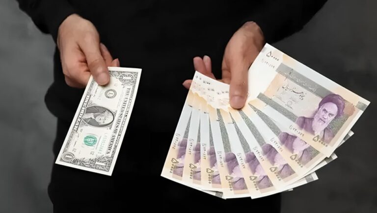 انهيار قيمة العملة الايرانية –  الأسباب والنتائج